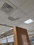 天花板漏水