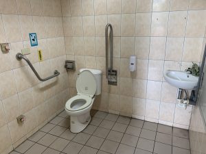 更換老舊設備、維護廁所環境清潔