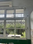 窗簾脫落