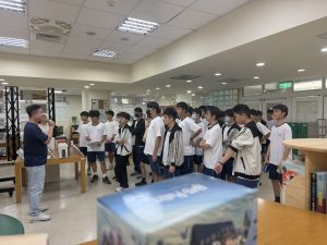 115學年圖書館利用教育之旅課程代表照片